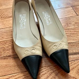 Vintage Salvatore Ferragamo Black&Beige Two Tone Heels